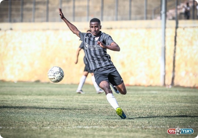 יצחק צ'קולה (נזיה סולטן)